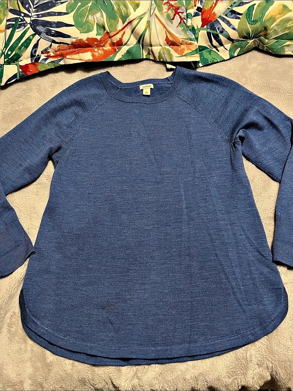 Large.Large.Bean Essential Merino Wool Crewneck Sweater Merino Wool Crewneck in